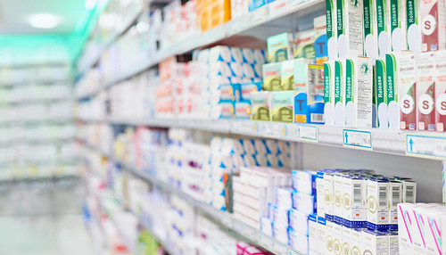 Bạn sẽ được dược sĩ tư vấn sản phẩm chi tiết nếu mua tinh bột nghệ ở hiệu thuốc
